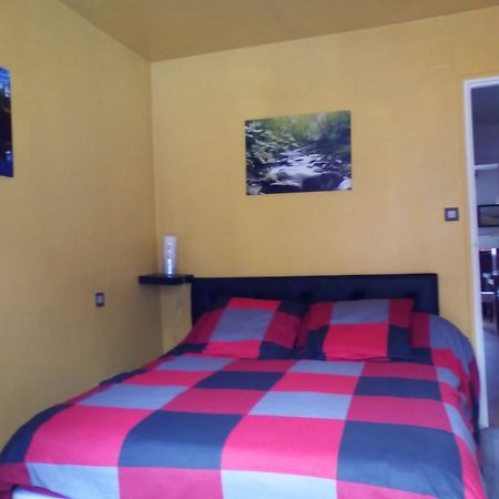 Appartement Residence Les Acacias Ax-les-Thermes Exterior foto